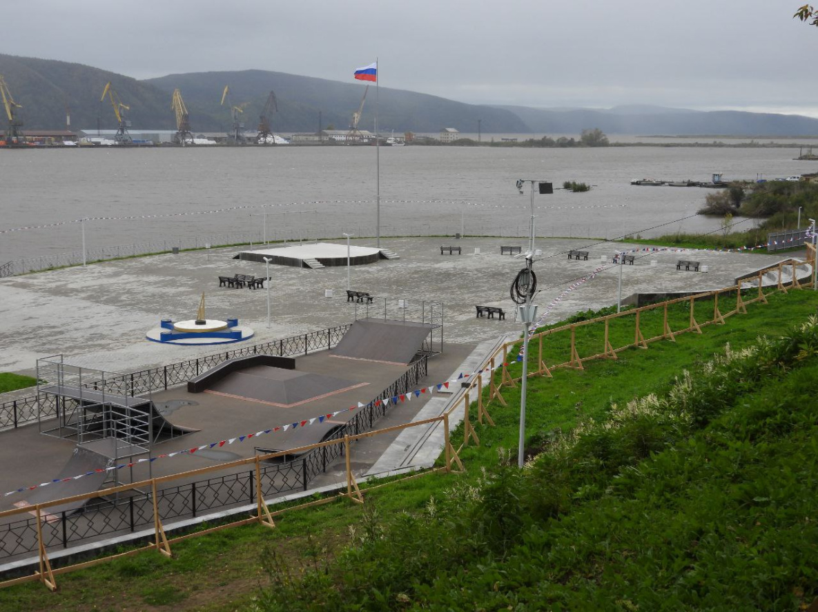 Склон городской набережной Николаевска-на-Амуре получит новый облик