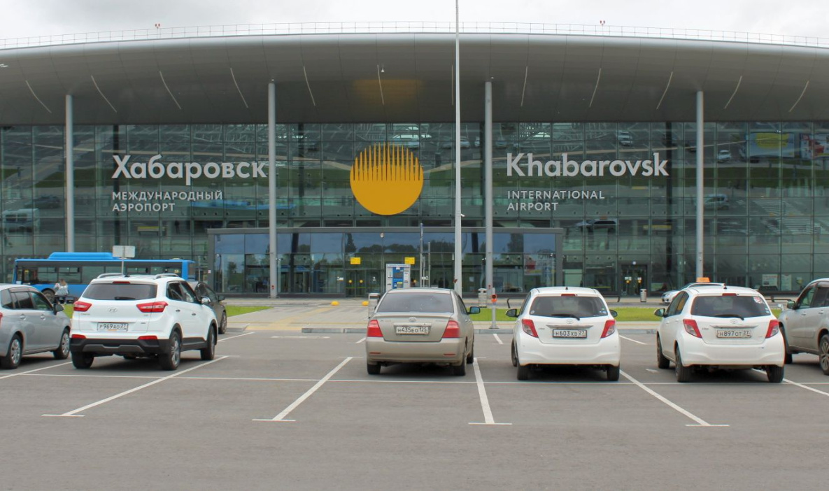 Аэропорт Хабаровска оштрафован за высокие цены на автопарковке