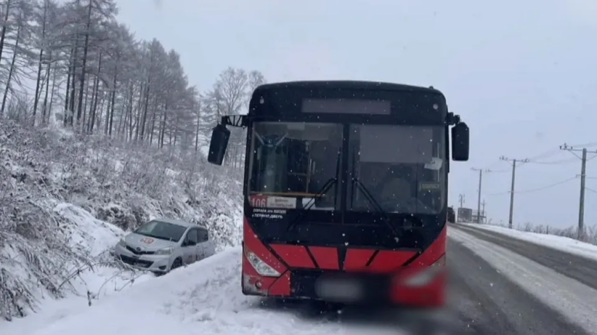 Два человека пострадали в ДТП с автобусом в Хабаровском крае