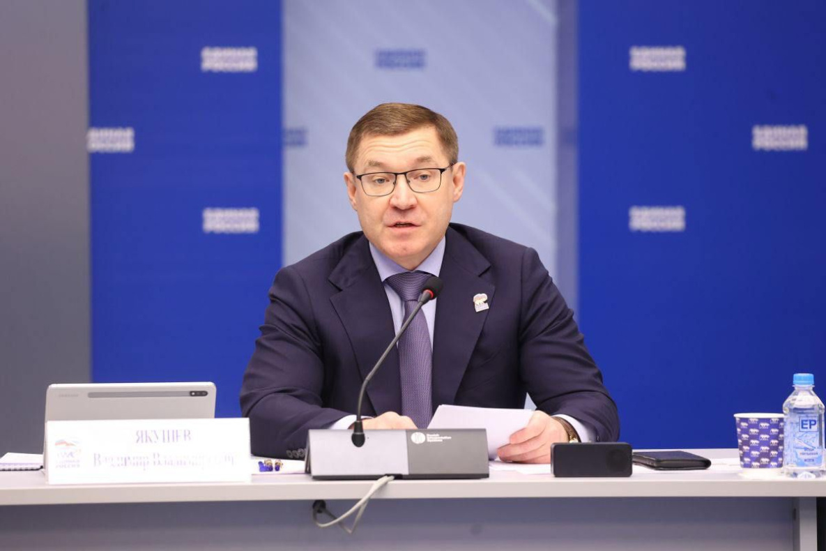 Владимир Якушев: «Единая Россия» внесла предложения в Стратегию развития образования