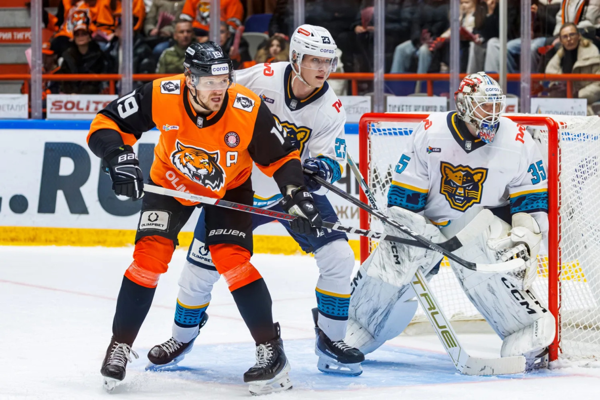 Хабаровский «Амур» дома уступил ХК «Сочи» с минимальным счётом