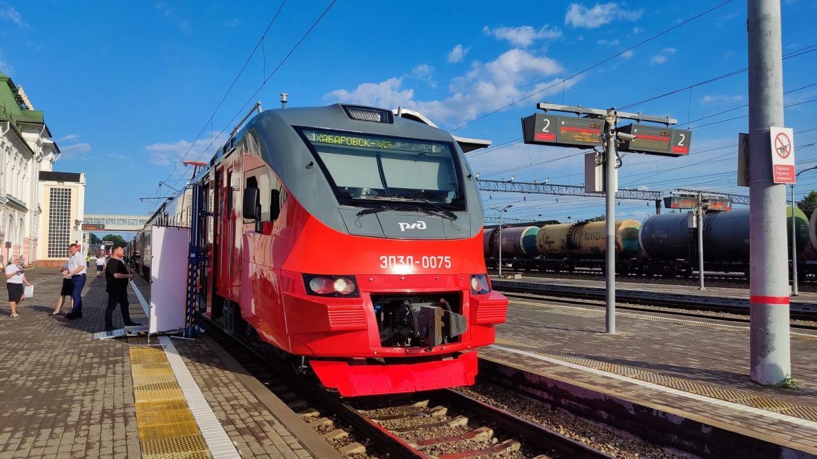 В Хабаровске увеличивают количество рейсов пригородных поездов
