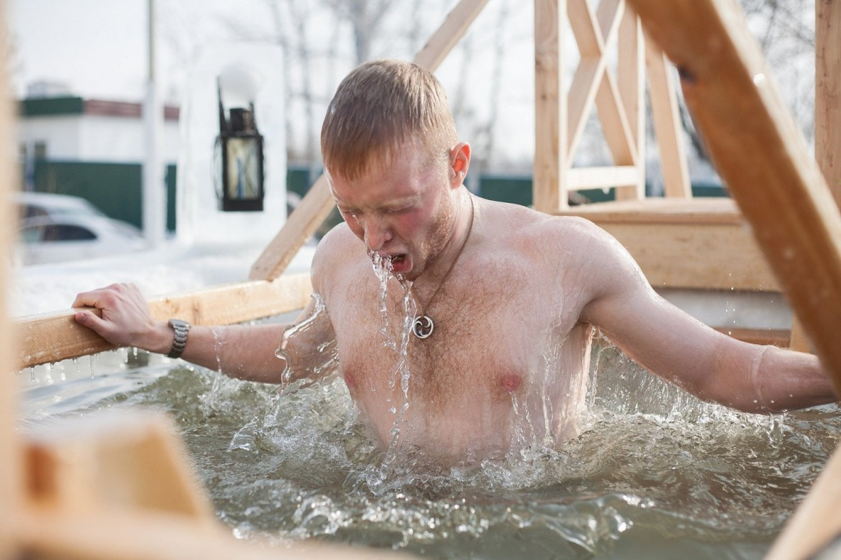 Гороскоп на 19 января: Близнецам Крещение доставит удовольствие