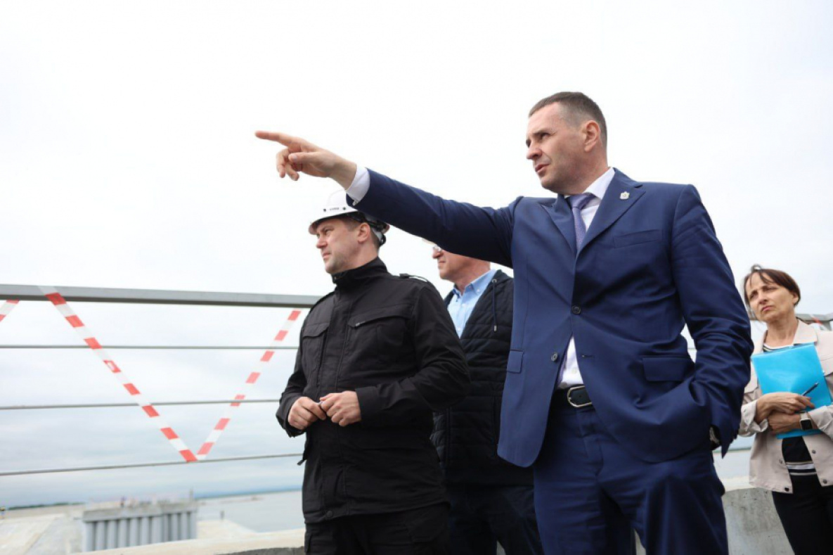 Губернатор Демешин вновь проверил проблемные долгострои в Хабаровске