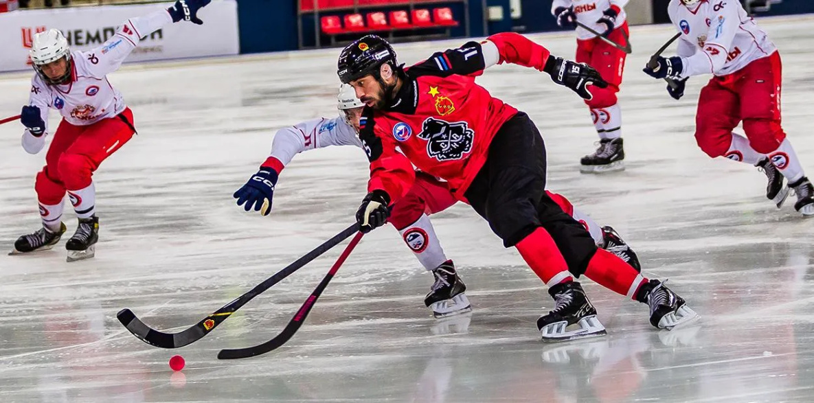 Хабаровский «СКА-Нефтяник» в Абакане прошёлся по «Саянам» катком