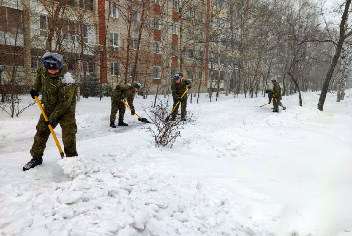 Михаил Дегтярев поблагодарил штаб ВВО за помощь в битве со снежным бураном