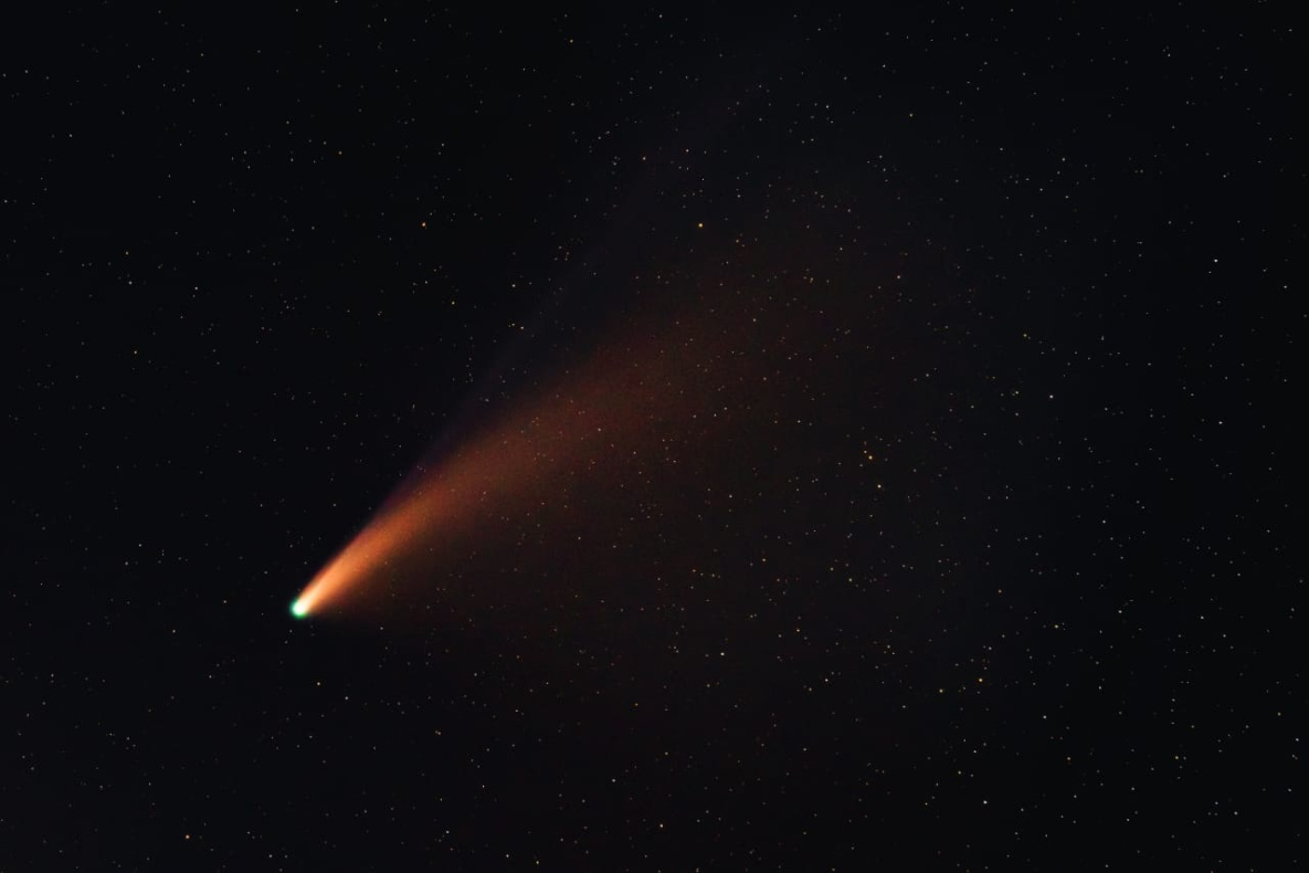 Двухвостой древней кометой могут полюбоваться хабаровчане