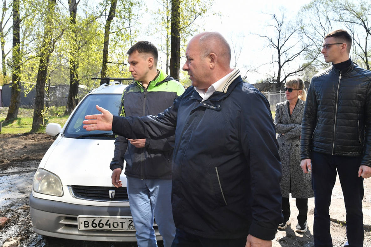 Сергей Кравчук дал «Водоканалу» Хабаровска задачу ускорить благоустройство  ул. Световой