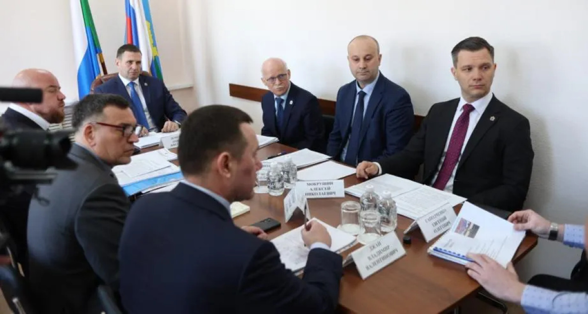Губернатор Демешин в Амурске запустил линию АГМК и провёл приём граждан