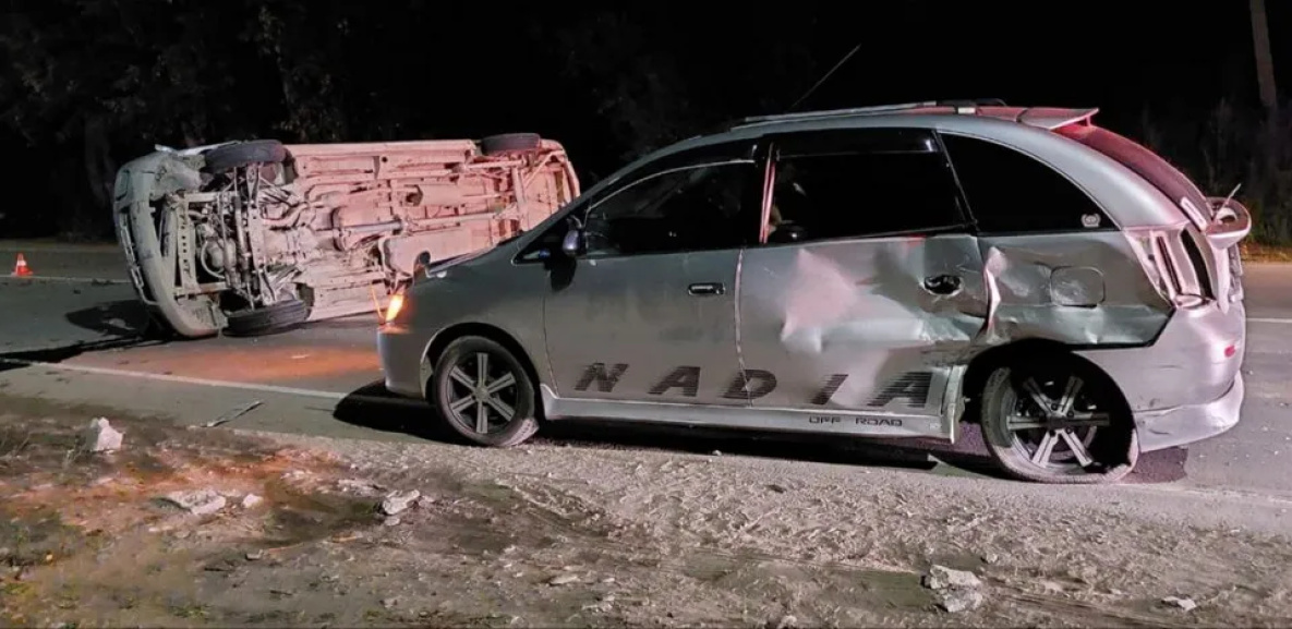 В Хабаровском крае в ДТП с перевернувшимся микроавтобусом пострадал мальчик