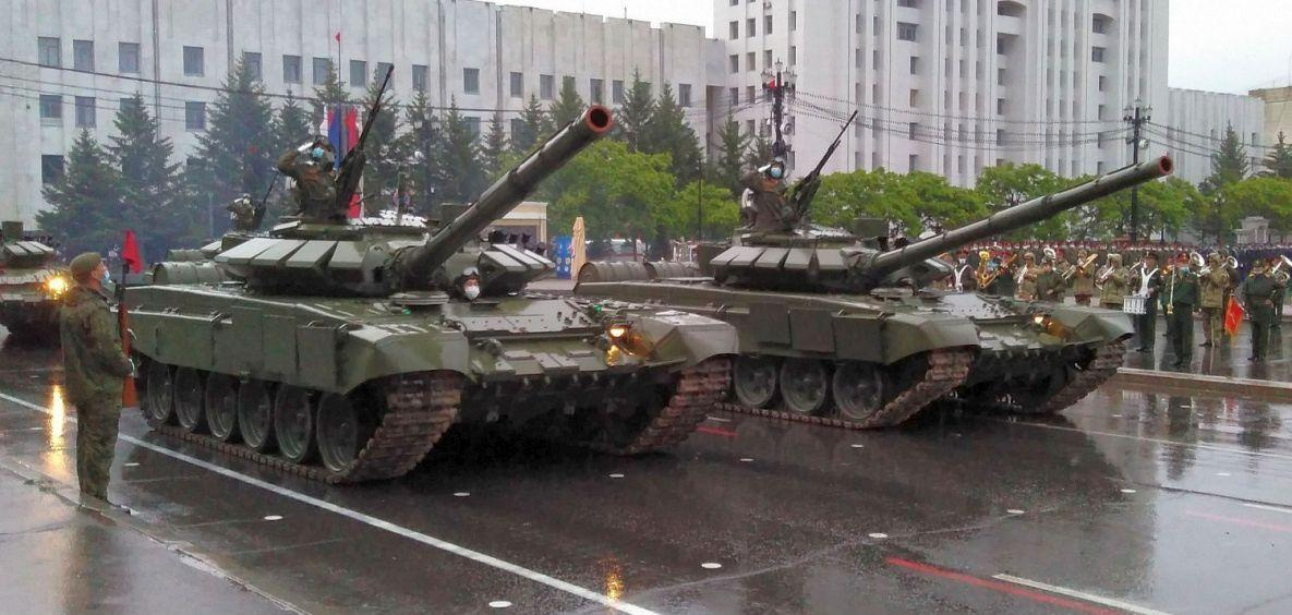 Штаб ВВО увеличил число участников и техники Парада Победы в Хабаровске