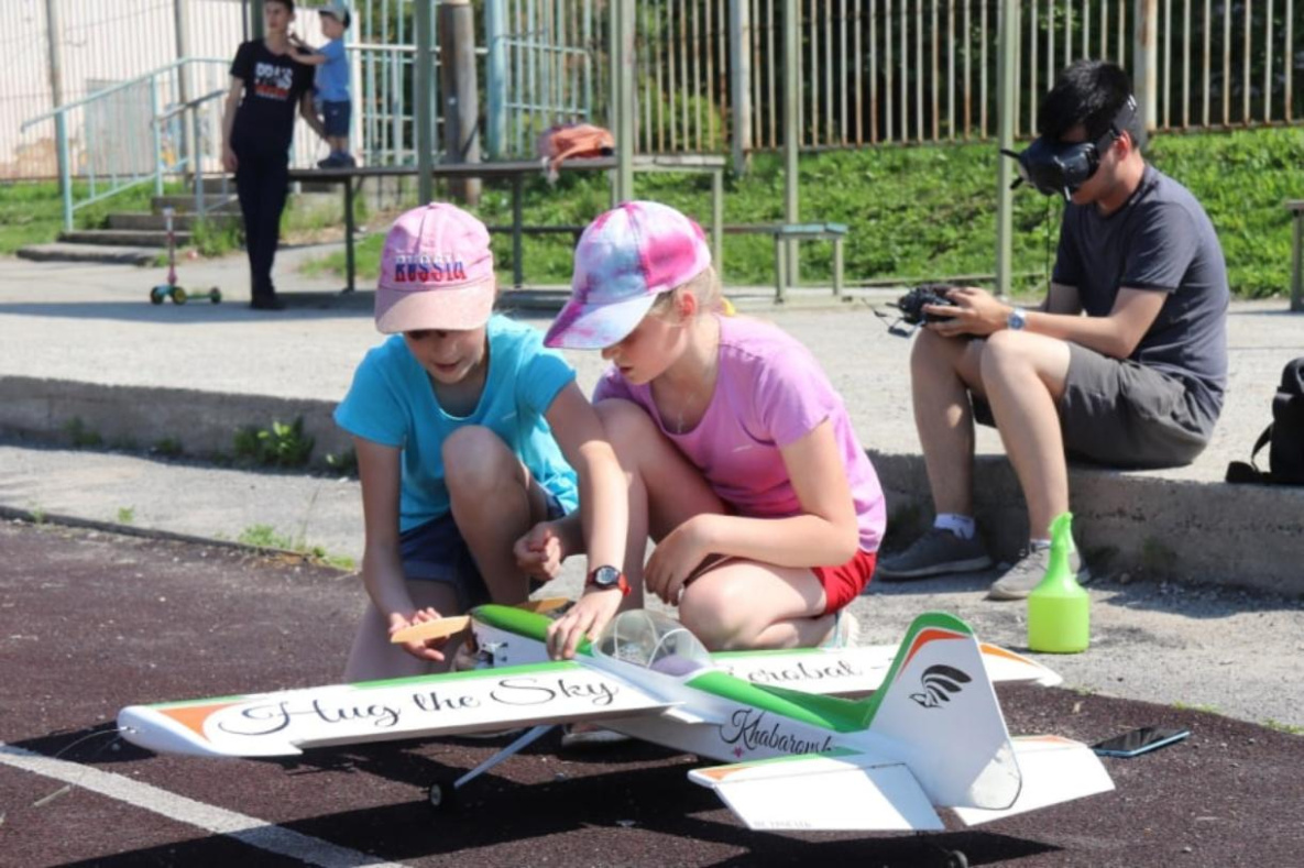 В Хабаровске проходит фестиваль авиамодельного спорта «Авиатор»