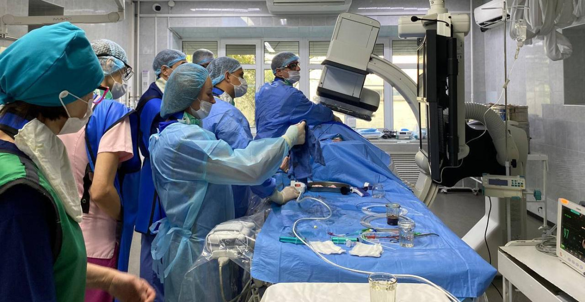 Хабаровские хирурги освоили новый метод лечения ишемии 