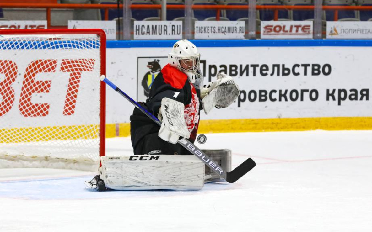 Хабаровск первым на ДВ дал старт Офицерской хоккейной лиге