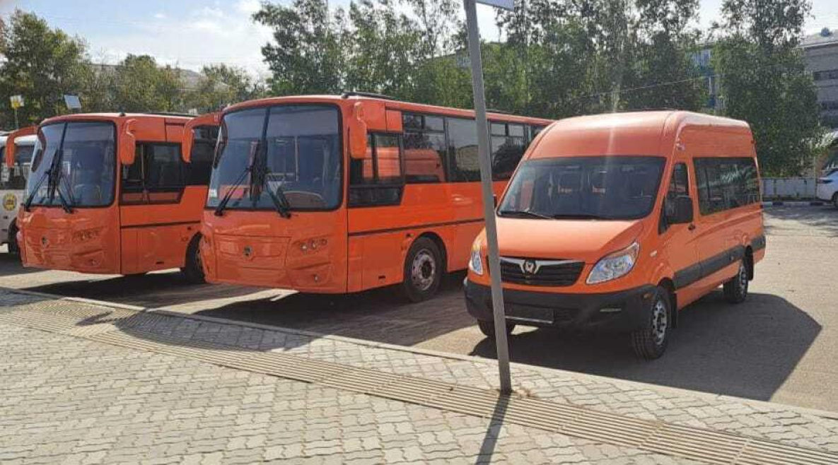 Новые автобусы и помещение билетных касс получили жители Амурска