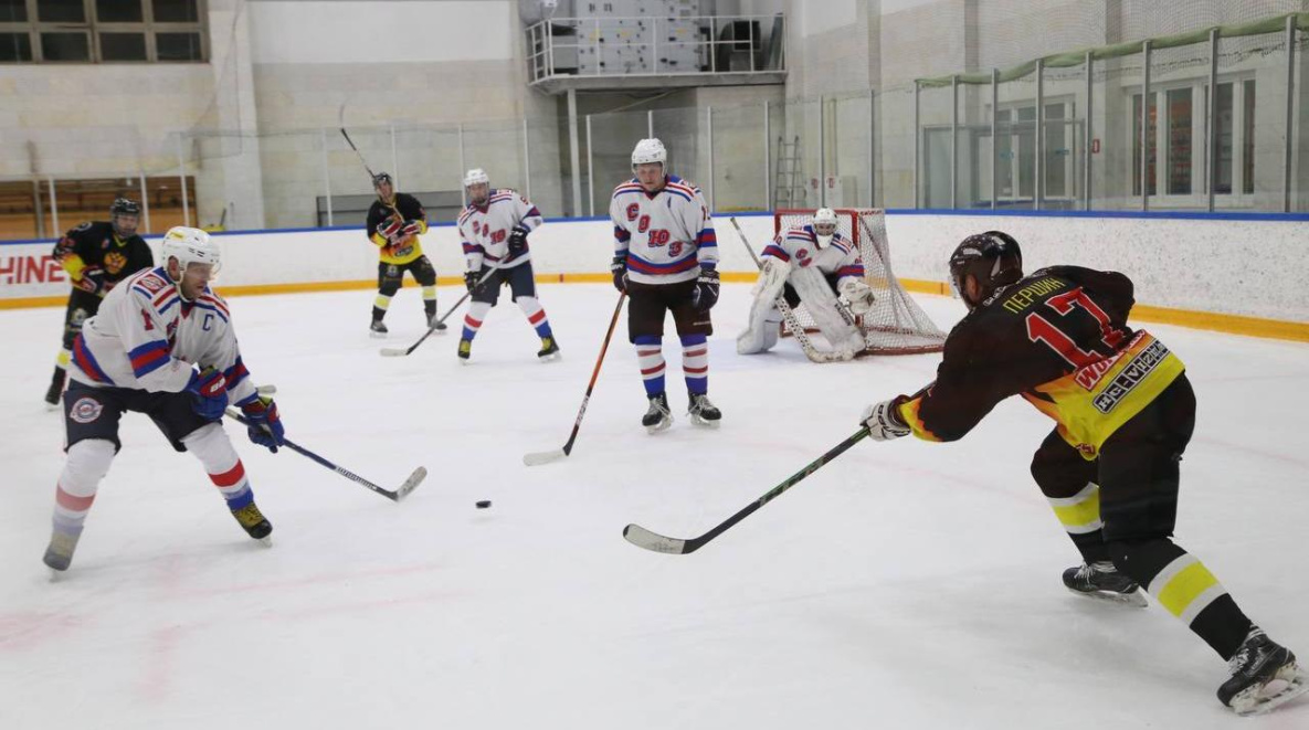Хабаровчане могут бесплатно посетить игры Ночной хоккейной лиги 