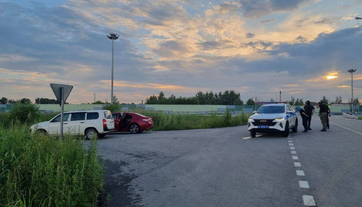 Хабаровчанина задержали за перевозку 19 кг чёрной икры