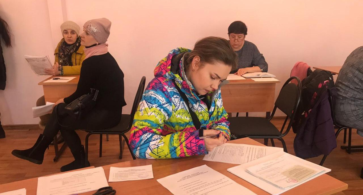 Первоклассные очереди в школах Хабаровска стали меньше