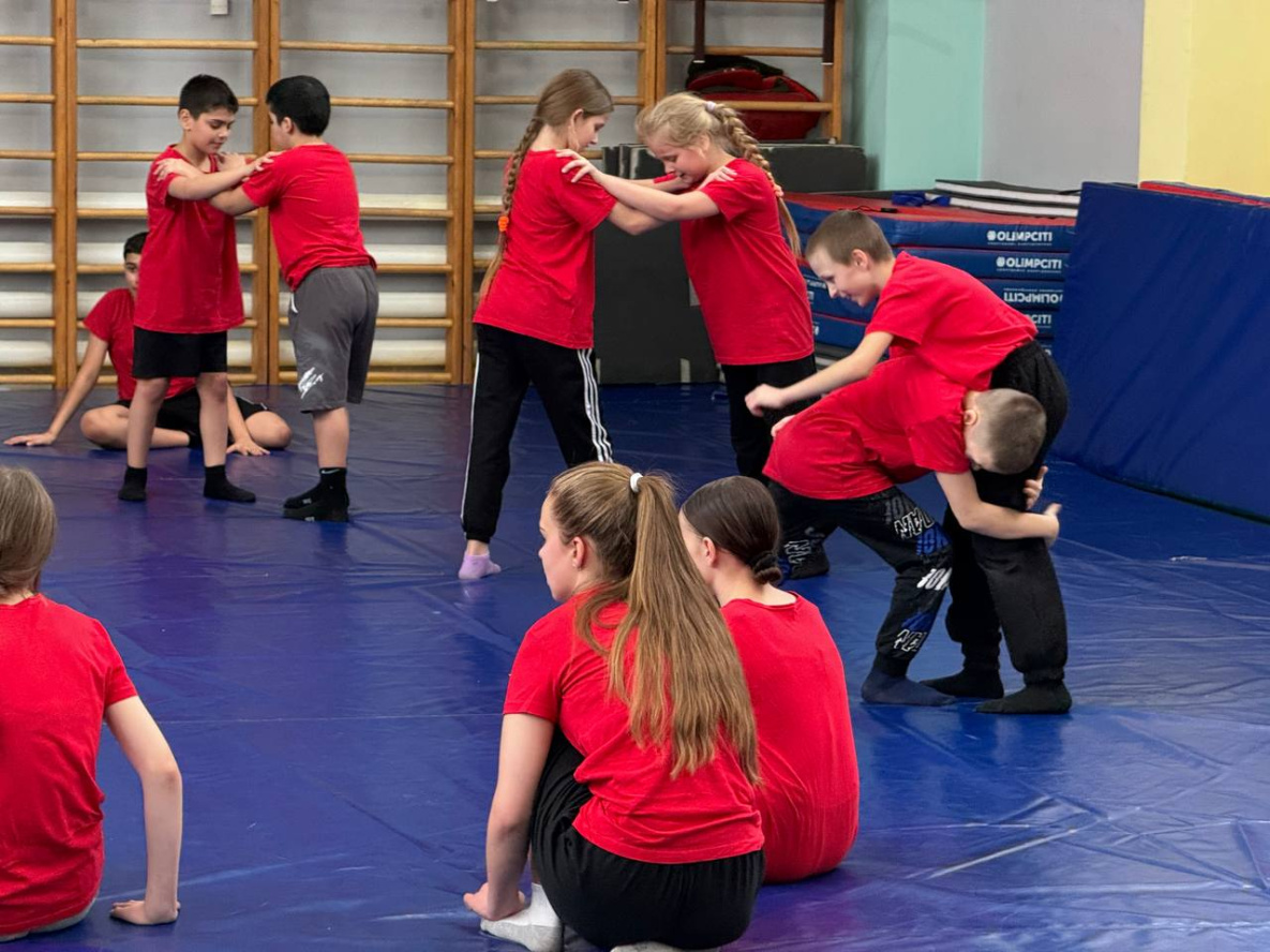 В школе Амурска открылся новый зал вольной борьбы