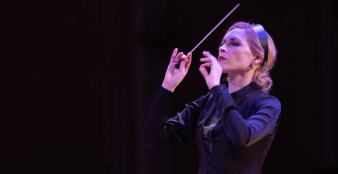 Женщина-дирижёр из Хабаровска рассказала о «блондинке в большой музыке»