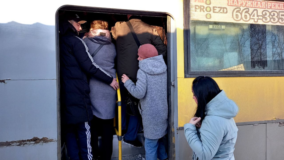 Михаил Дегтярёв разберётся с переполненными автобусами в пригороде Хабаровска