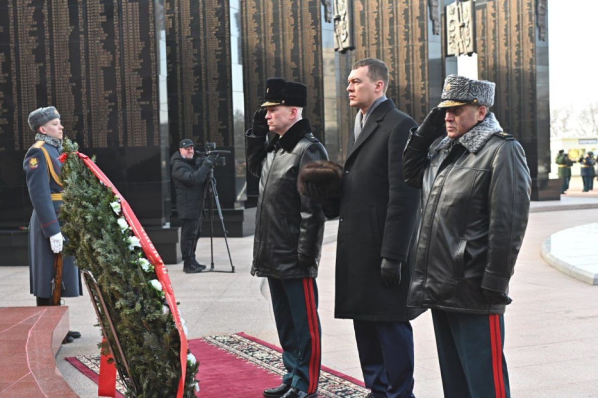 Имена героев СВО увековечили на обелиске Славы в Хабаровске
