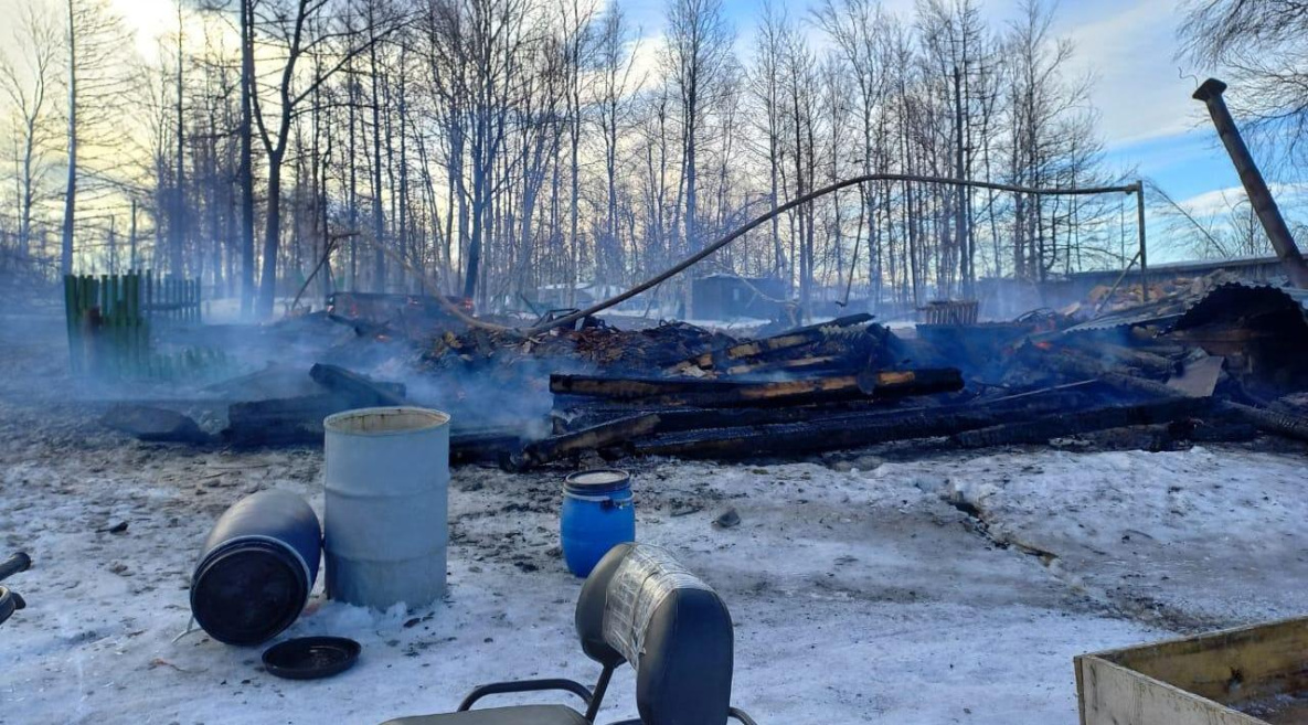На севере Хабаровского края сгорела единственная школа