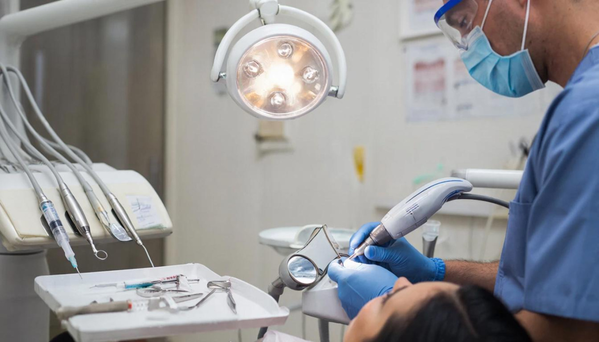 Праздники сегодня: Международный день зубного врача