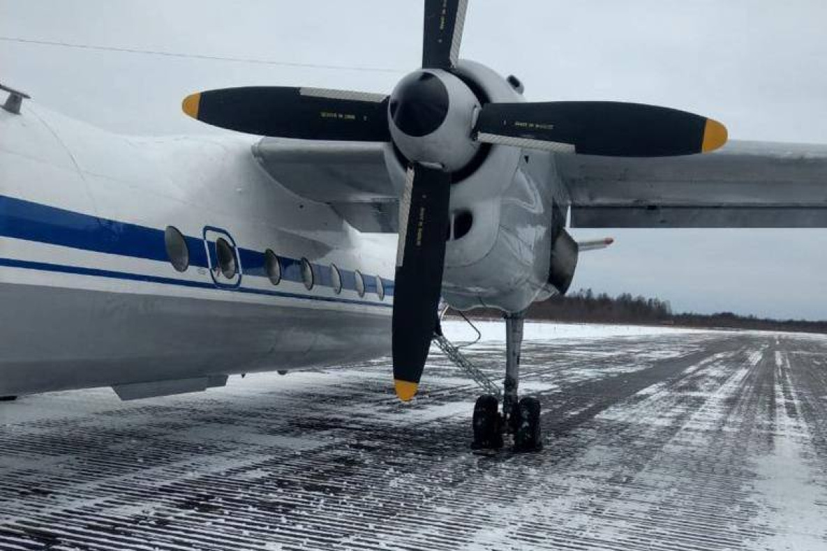 В Хабаровском крае самолёт едва не столкнулся с грузовиком