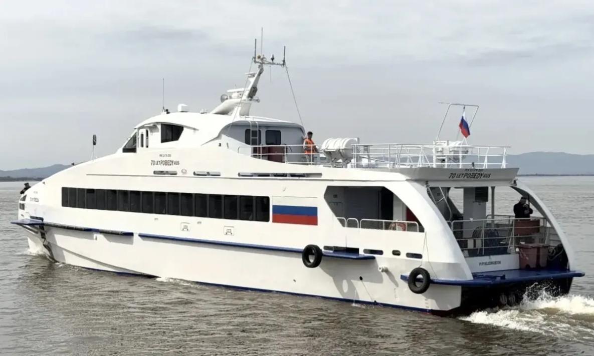 Минтранс назвал причину поломки хабаровского теплохода «70 лет Победы»