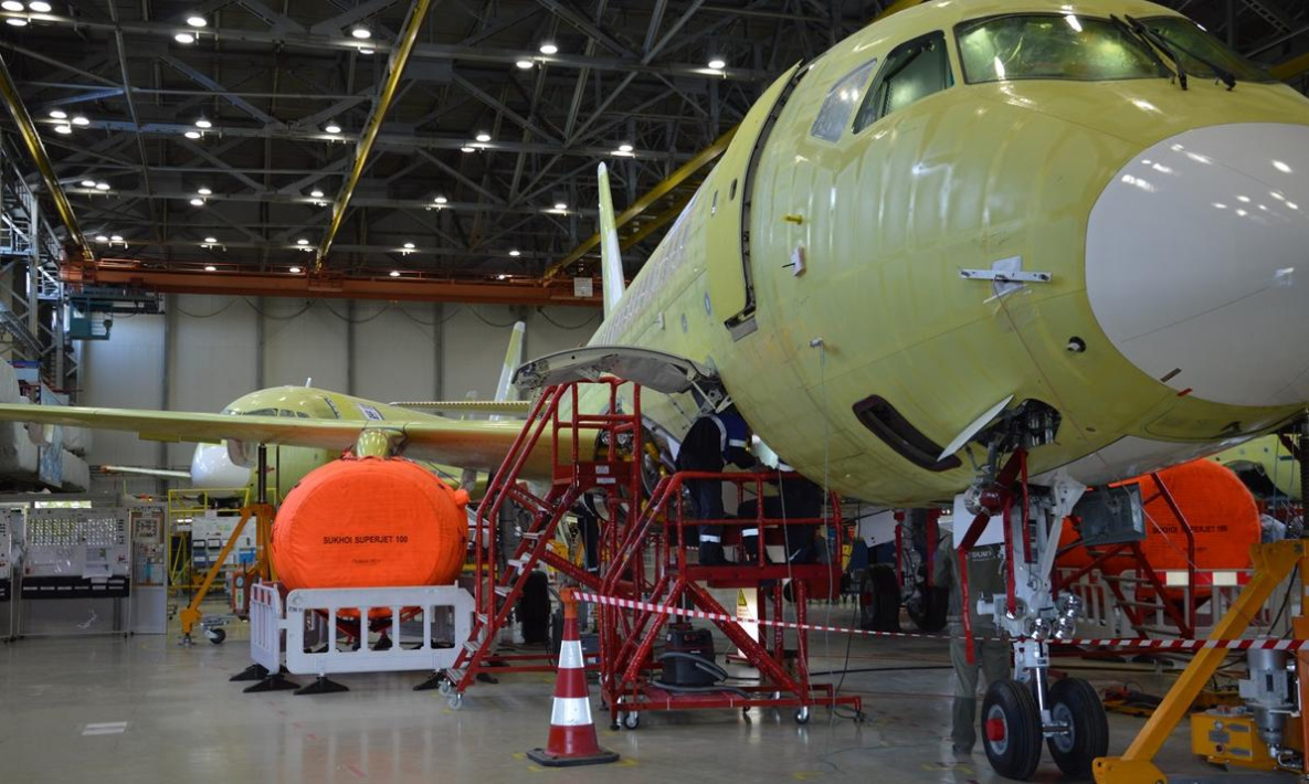 Шасси для пассажирских самолётов SJ-100 доработают после инцидента в Турции