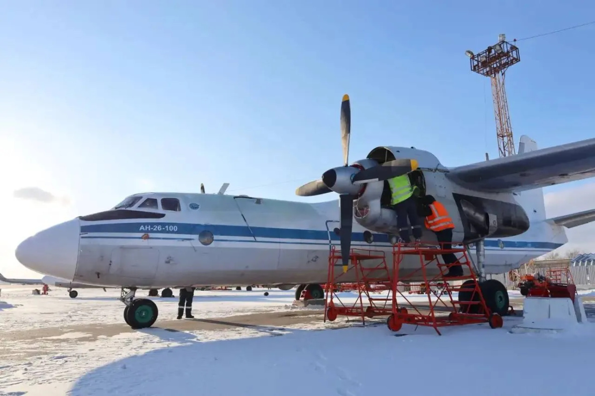 «Хабаровские авиалинии» получили новый самолёт Ан-26-100