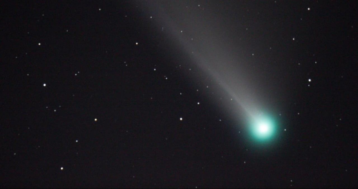 Хабаровчане проводили ярчайшую комету