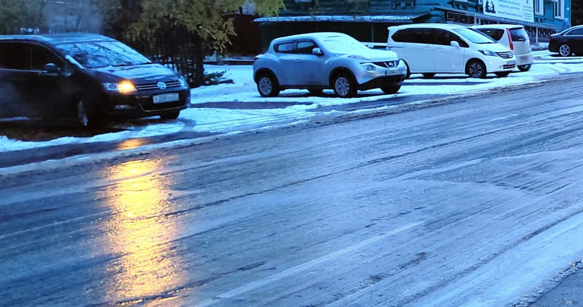 Первый снег устроил в Хабаровске уже традиционный «День жестянщика»