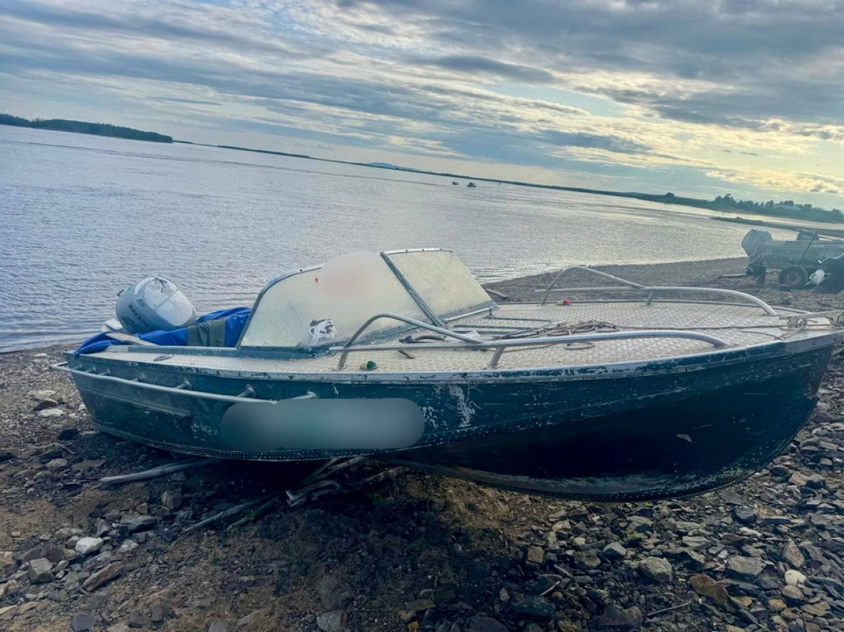 Житель Хабаровского края из-за пойманного осетра лишился лодки за 1 млн рублей