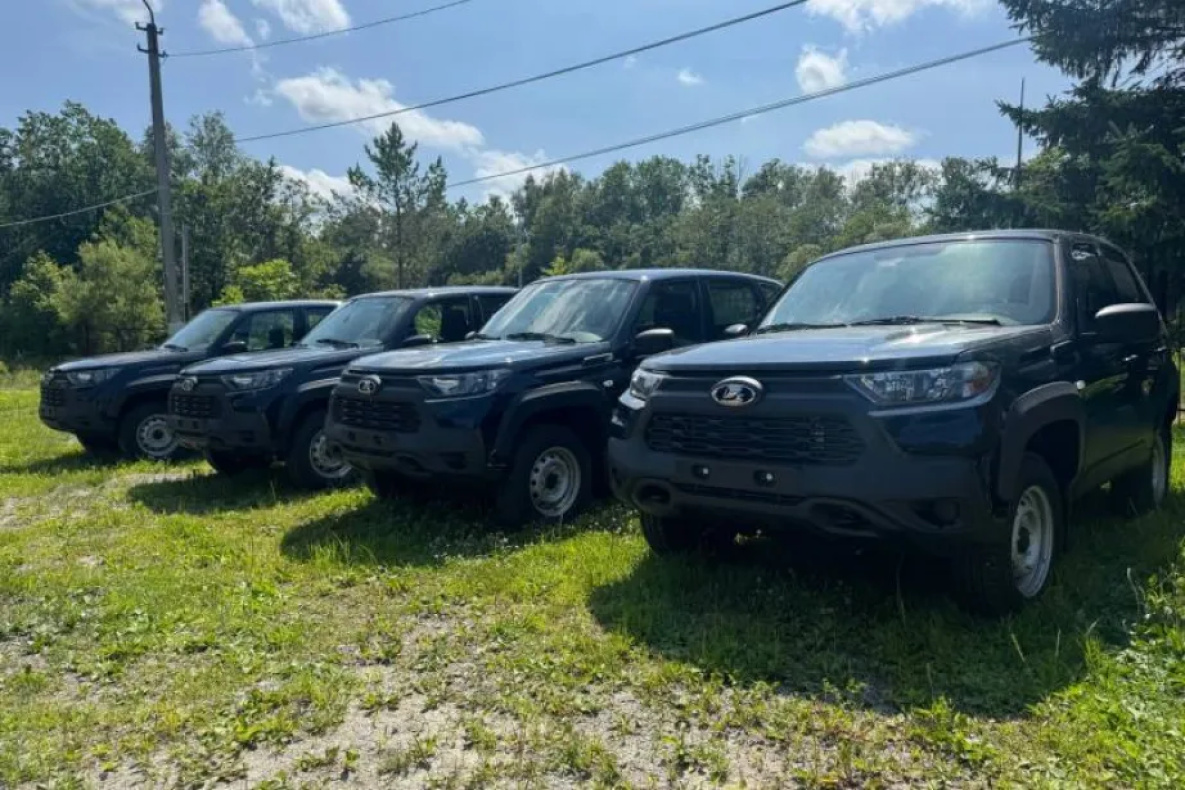 Лесники Хабаровского края получили девять внедорожников LADA