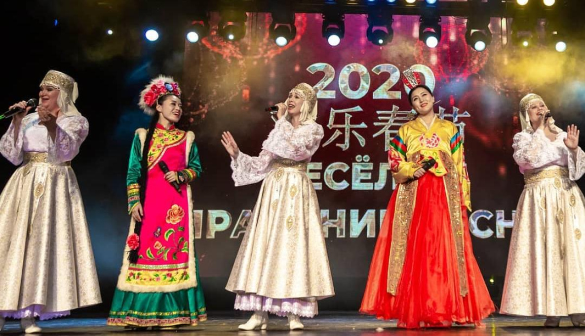 Хабаровск досрочно отметил китайский новый год