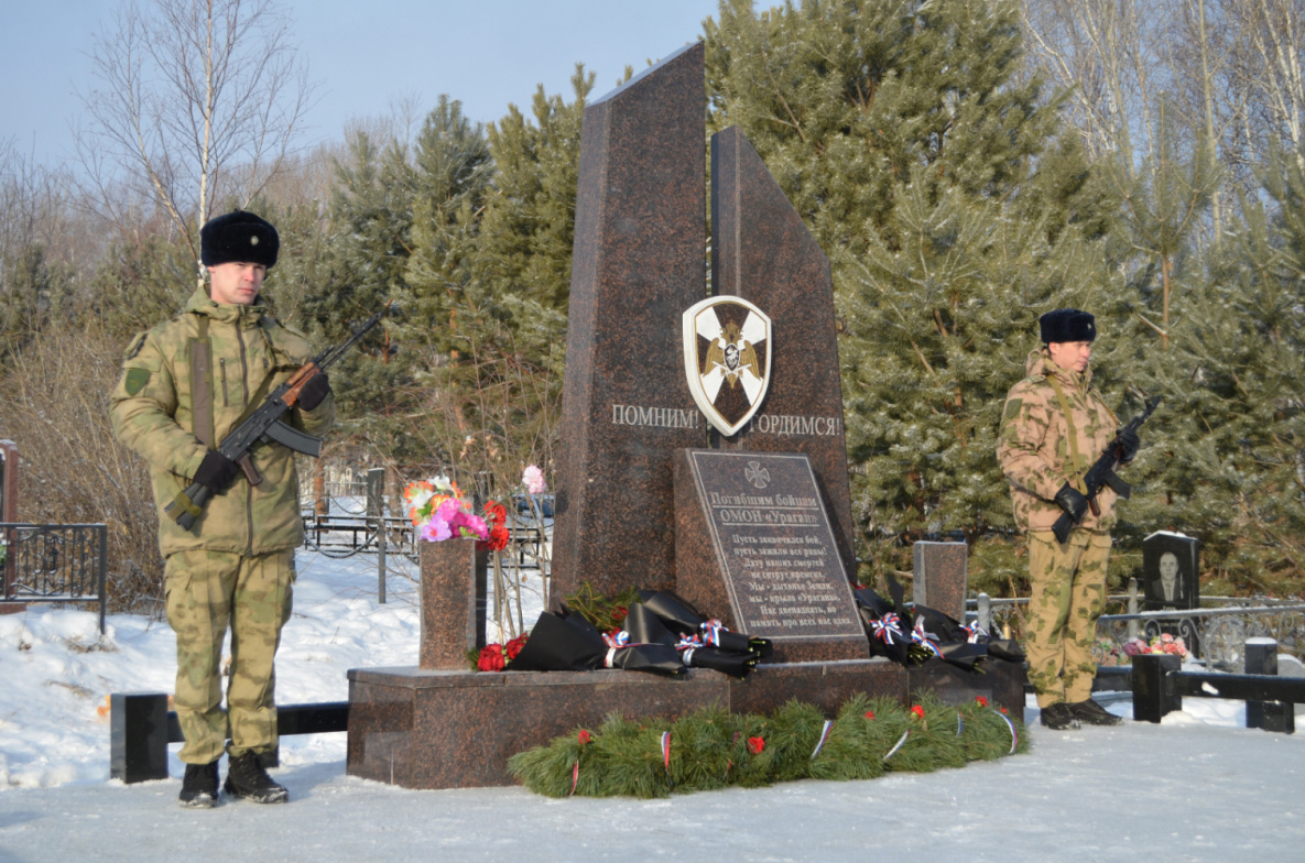 Мемориал памяти бойцам ОМОН «Ураган» открыли в Комсомольске-на-Амуре