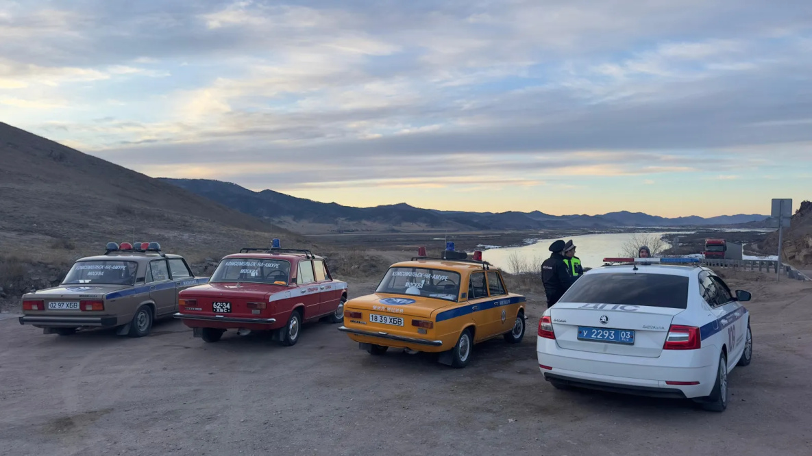 Автопробег в ретро-стиле из Комсомольска-на-Амуре преодолел полпути до Москвы