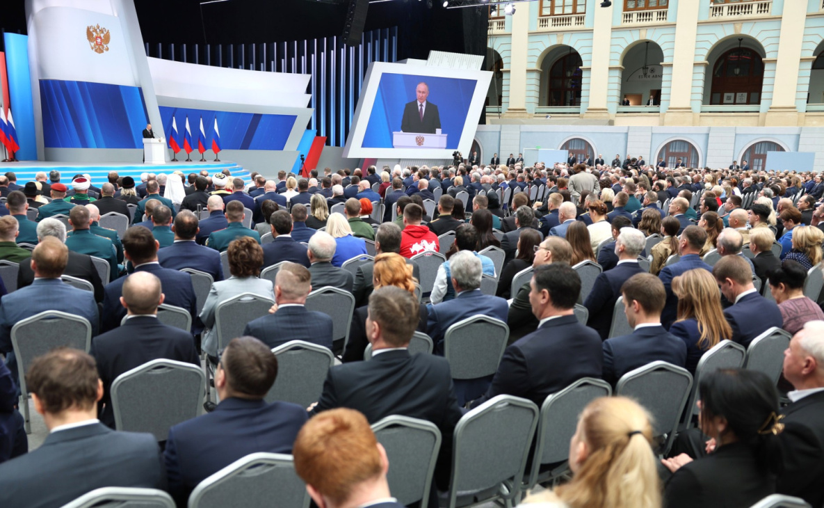 Владимир Путин: развитию портов Ванино и Совгавань — особое внимание