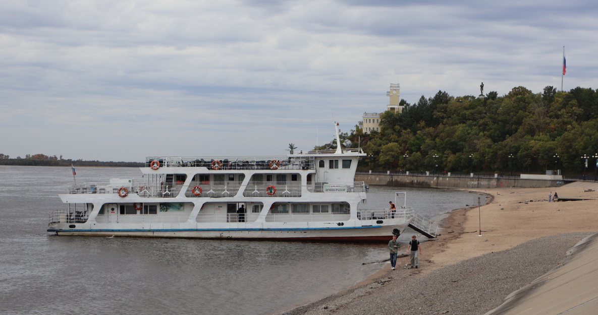 Остановку речных теплоходов в Хабаровске перенесли из-за уровня Амура
