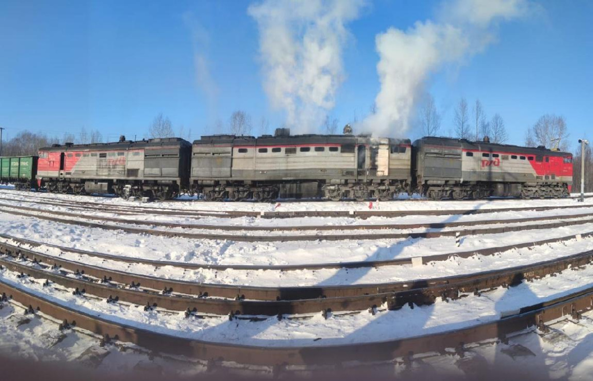 В Хабаровском крае горел локомотив с углём