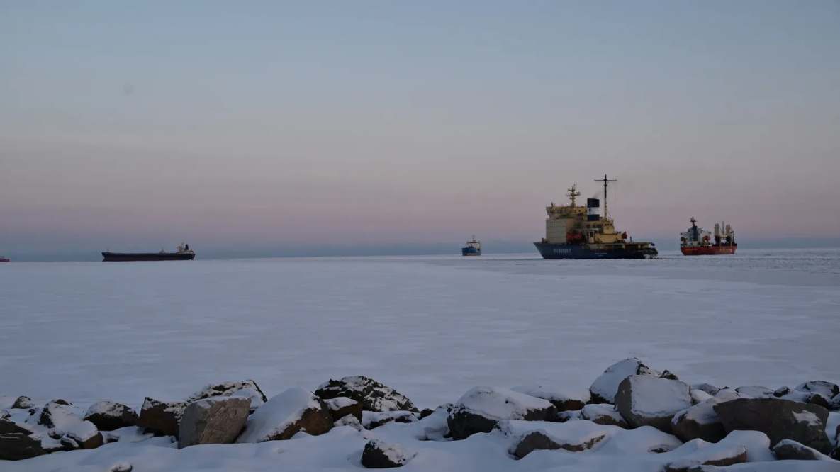 Ледоколы начнут работать в порту Ванино Хабаровского края с 1 января 2026 года