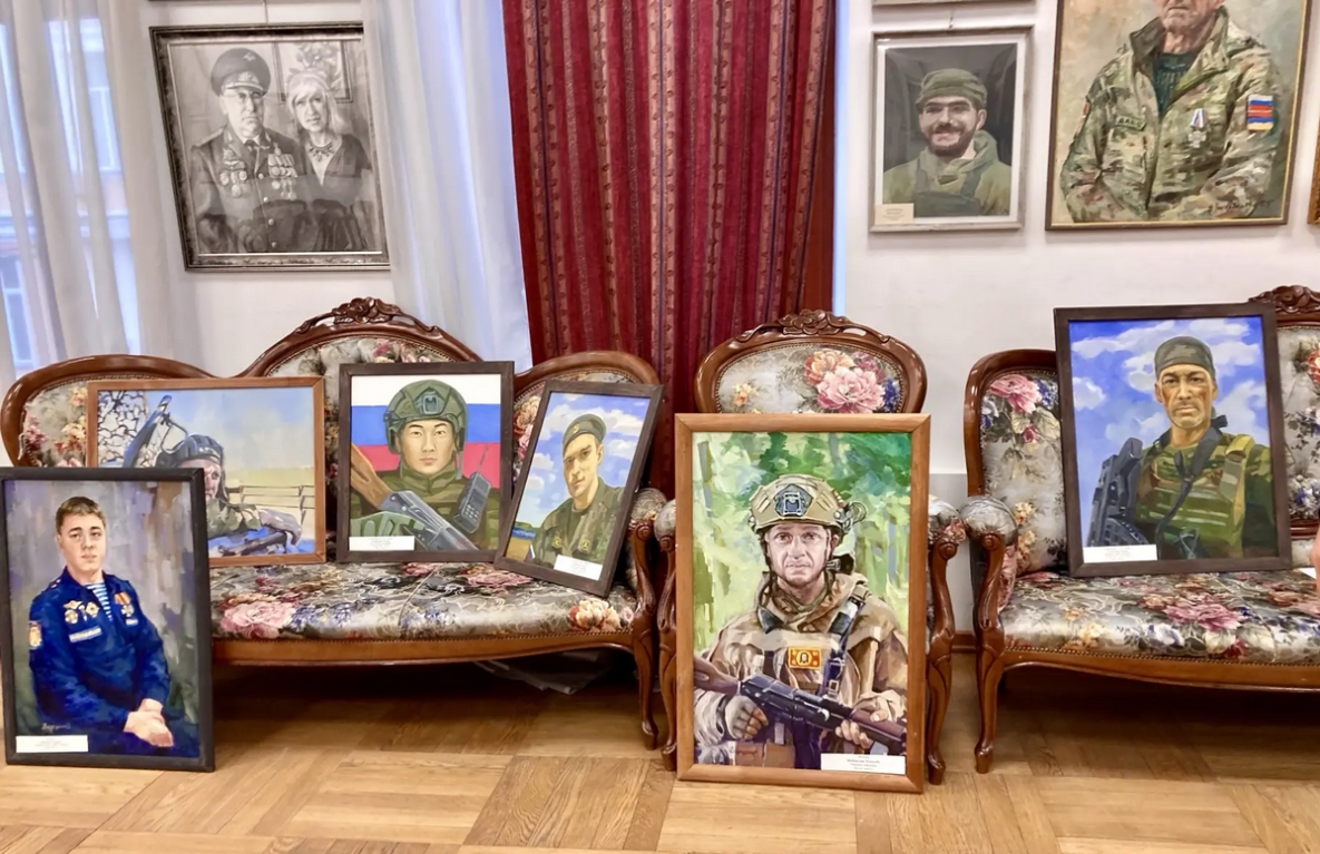Работы художника из Комсомольска-на-Амуре представили на выставке в Музее Победы