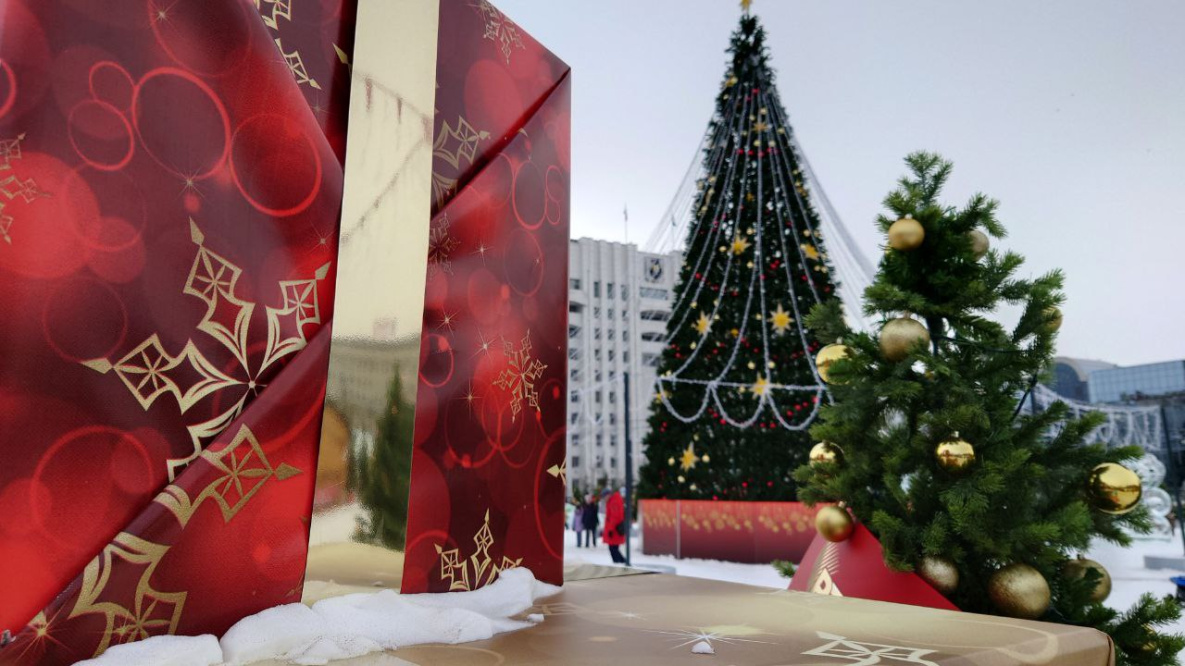 Новогодние городки в Хабаровске простоят еще неделю