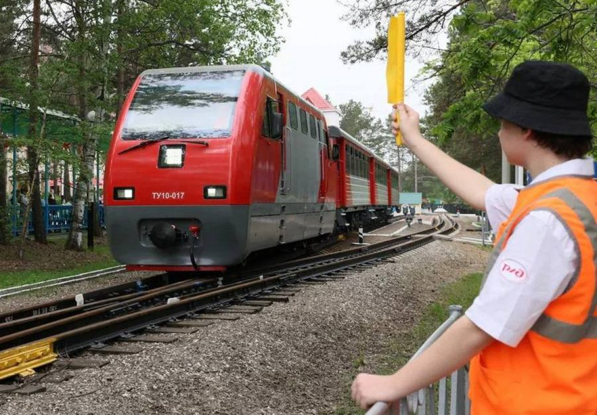 Детская железная дорога в Хабаровске открыла летний сезон
