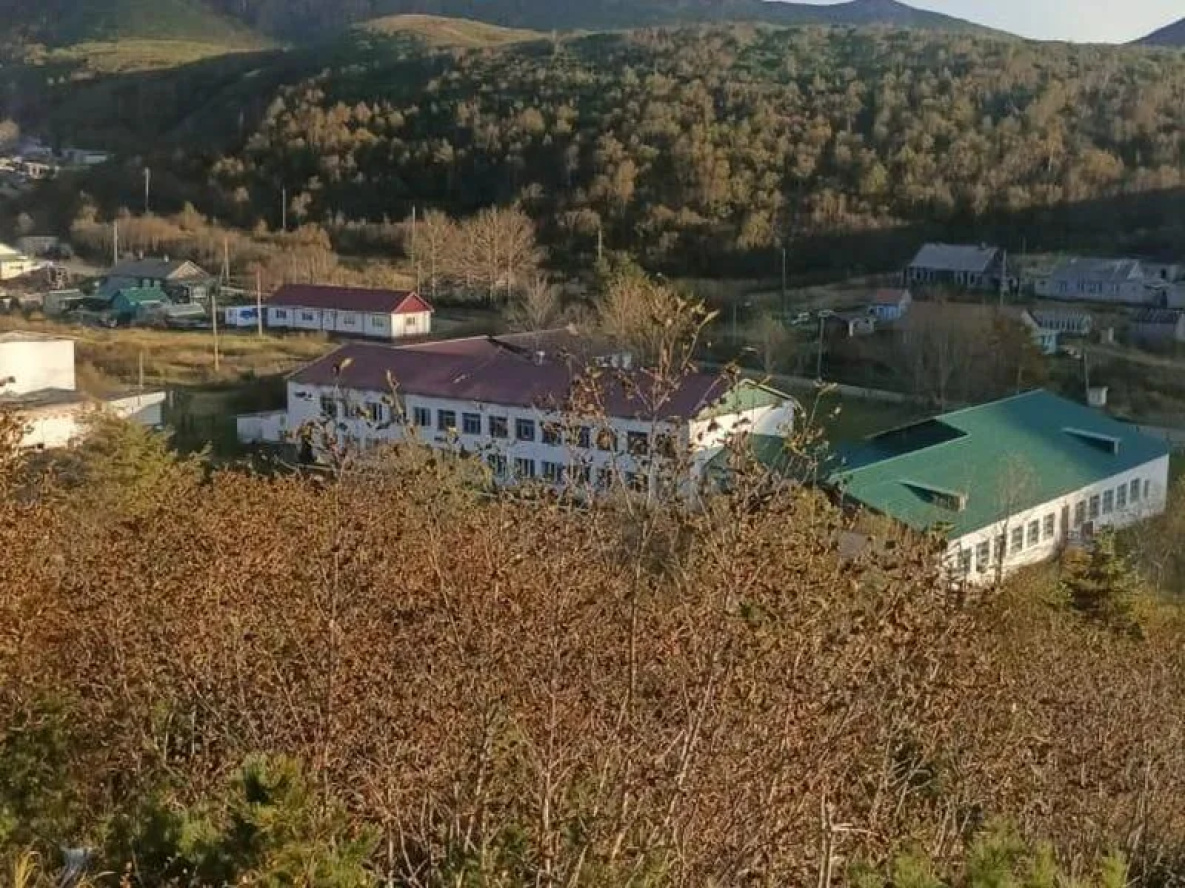 Школа в Аяно-Майском районе отмечает вековой юбилей