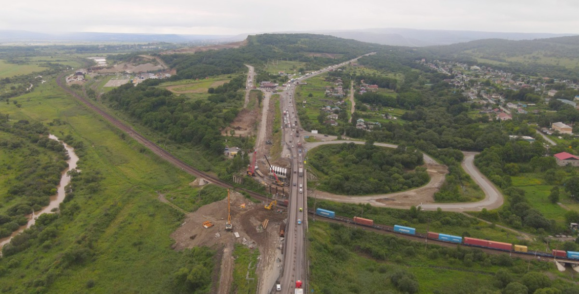 Ограничение по весу транспорта введено на участке трассы Владивосток - Хабаровск