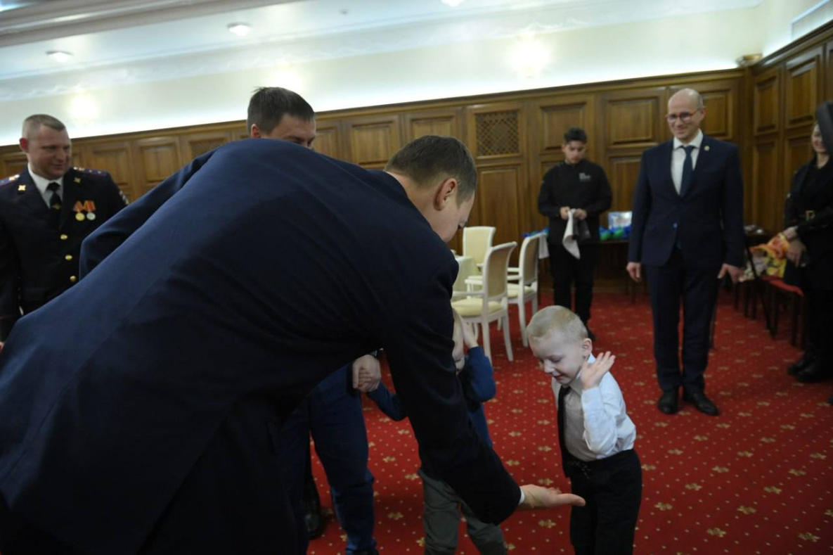 Многодетность – это счастье: Михаил Дегтярев | 17.01.2024 | Хабаровск -  БезФормата