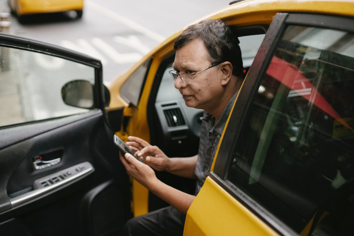 Хабаровчанин внедрил услугу бесплатного такси в 15 городах России 